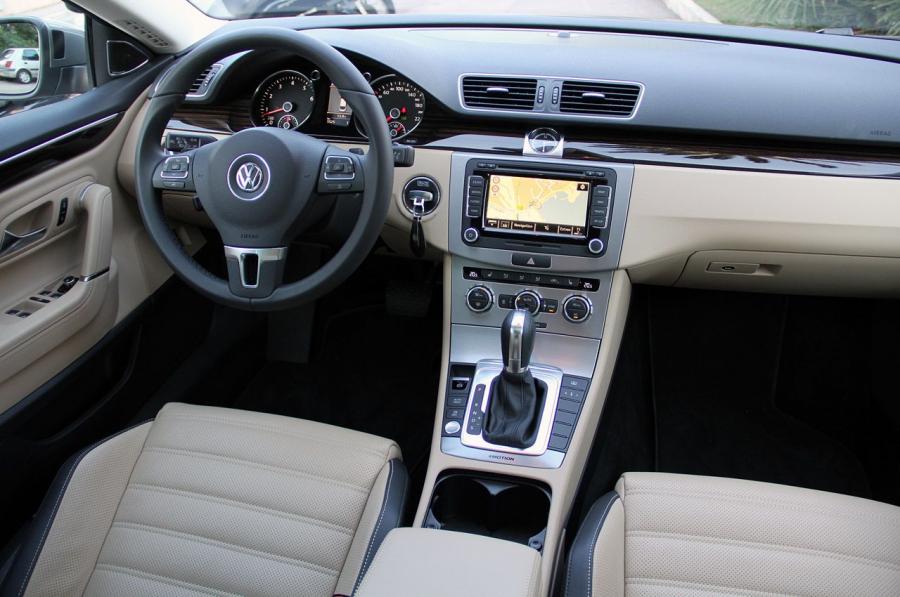  Volkswagen Passat CC 2013 года  (фото 63 из 87)
